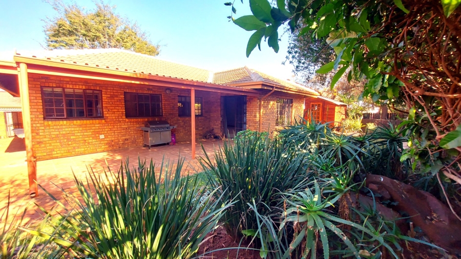 2 Bedroom Property for Sale in Melodie North West